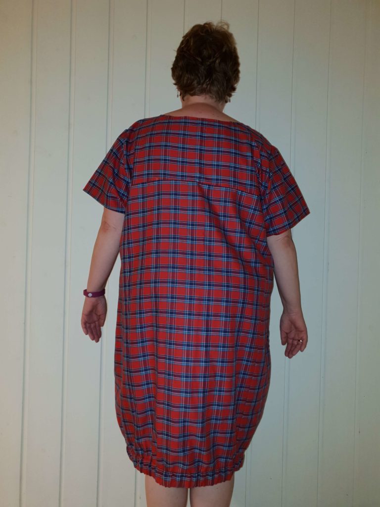 Kjole i flonel skjortestoff med ruter rød/blå/hvit